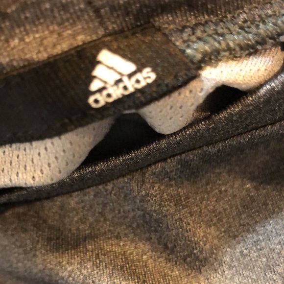 ADIDAS Men’s Gray T-shirt Size Large - Picture 8 of 8